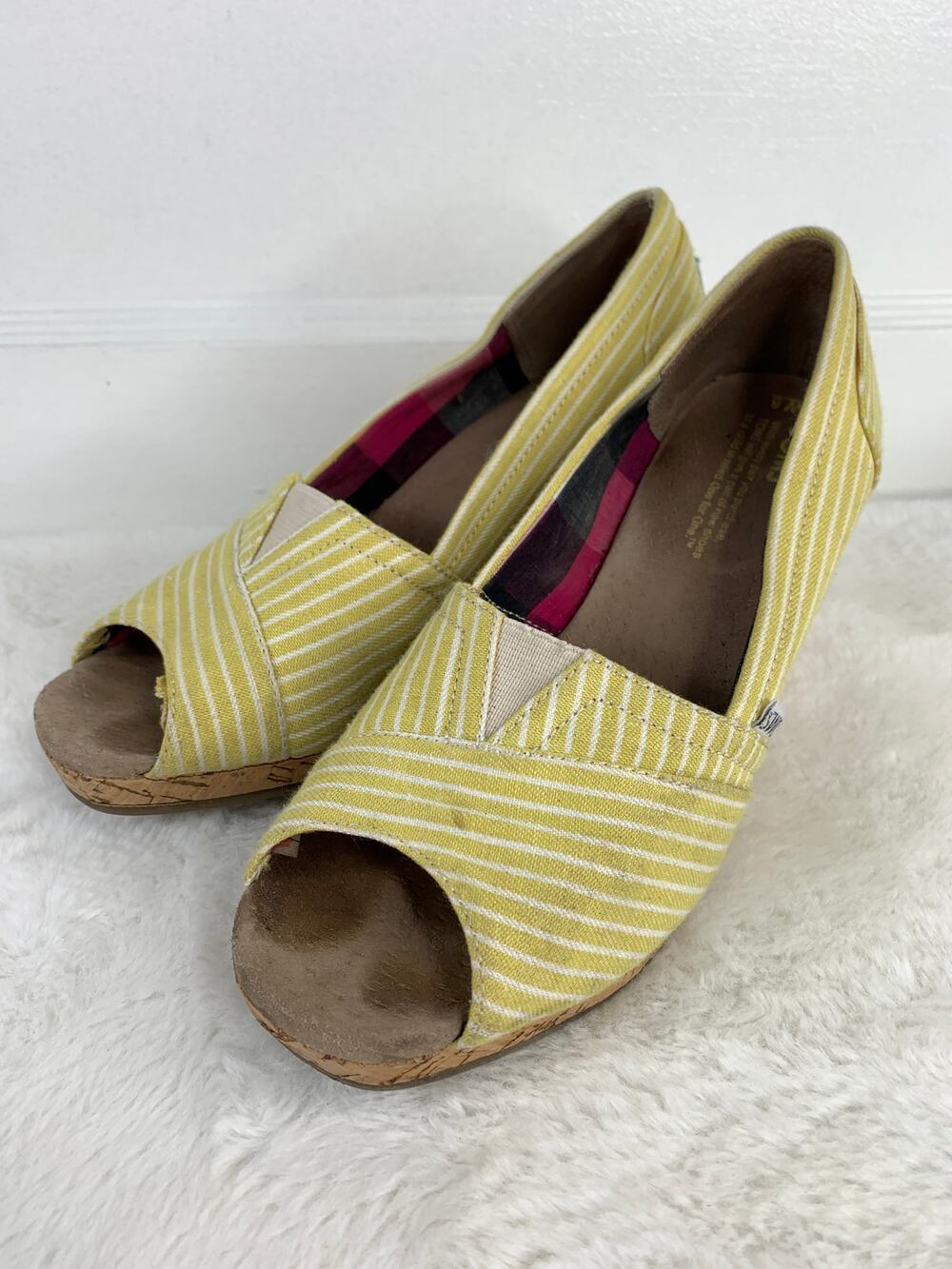 TOMS Women’s Yellow White Cotton Wedge Sandals Cork Heel Size 6